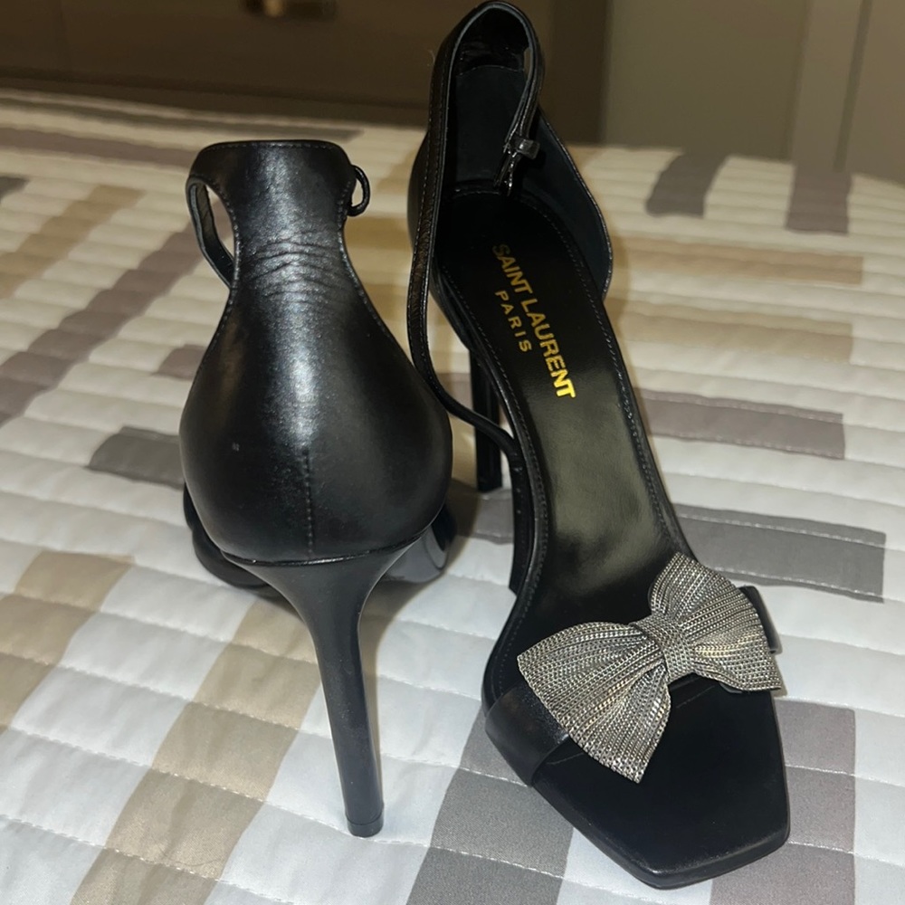 Original Saint Laurent Paris.never wore them.